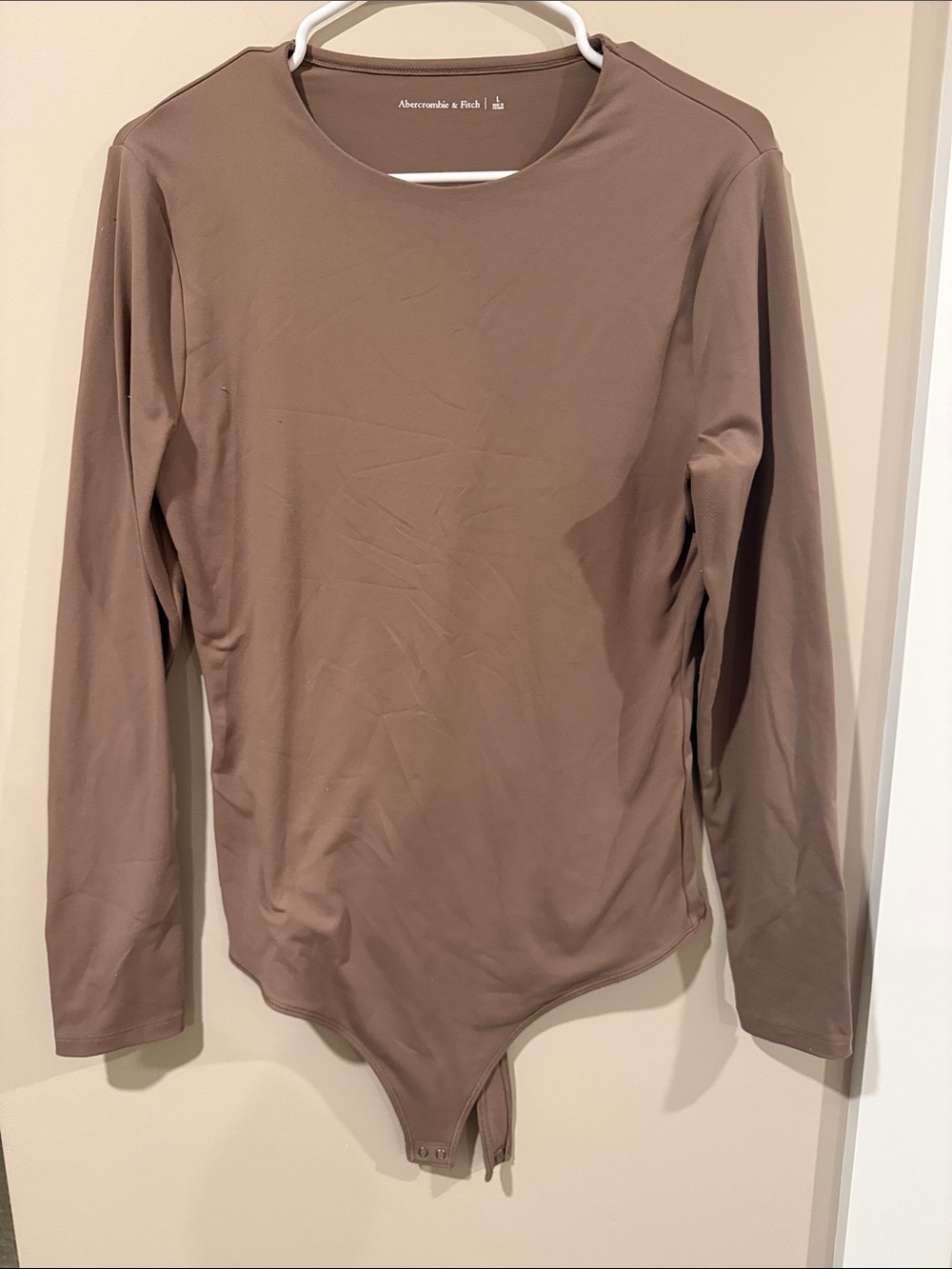 Abercrombie & Fitch Long-Sleeve Bodysuit in Brown Taupe